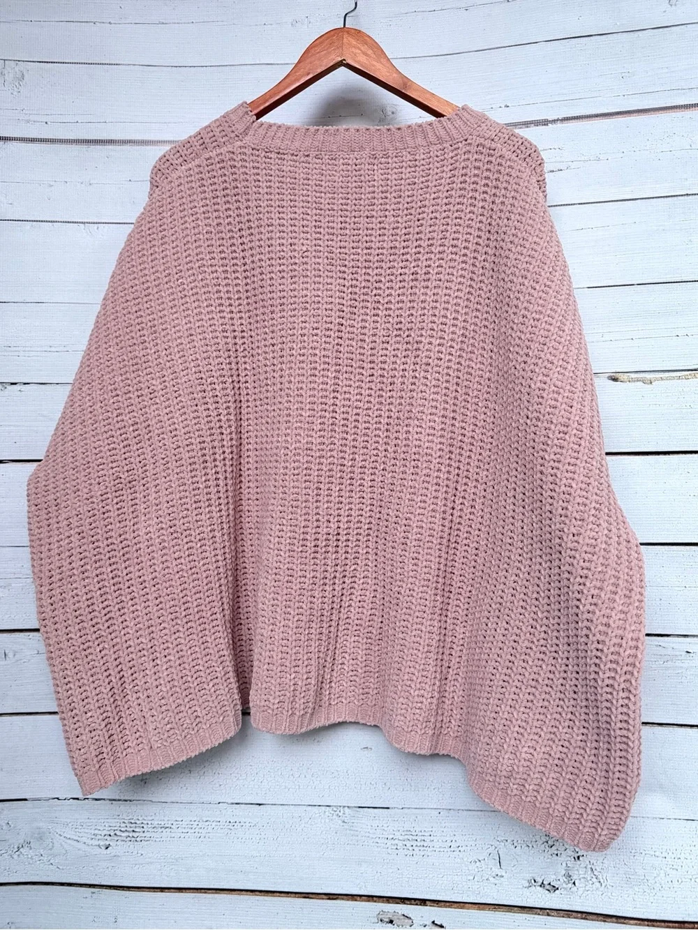 Oversized Scoop-Neck Waffle Knit Sweater with Front Pocket - OS